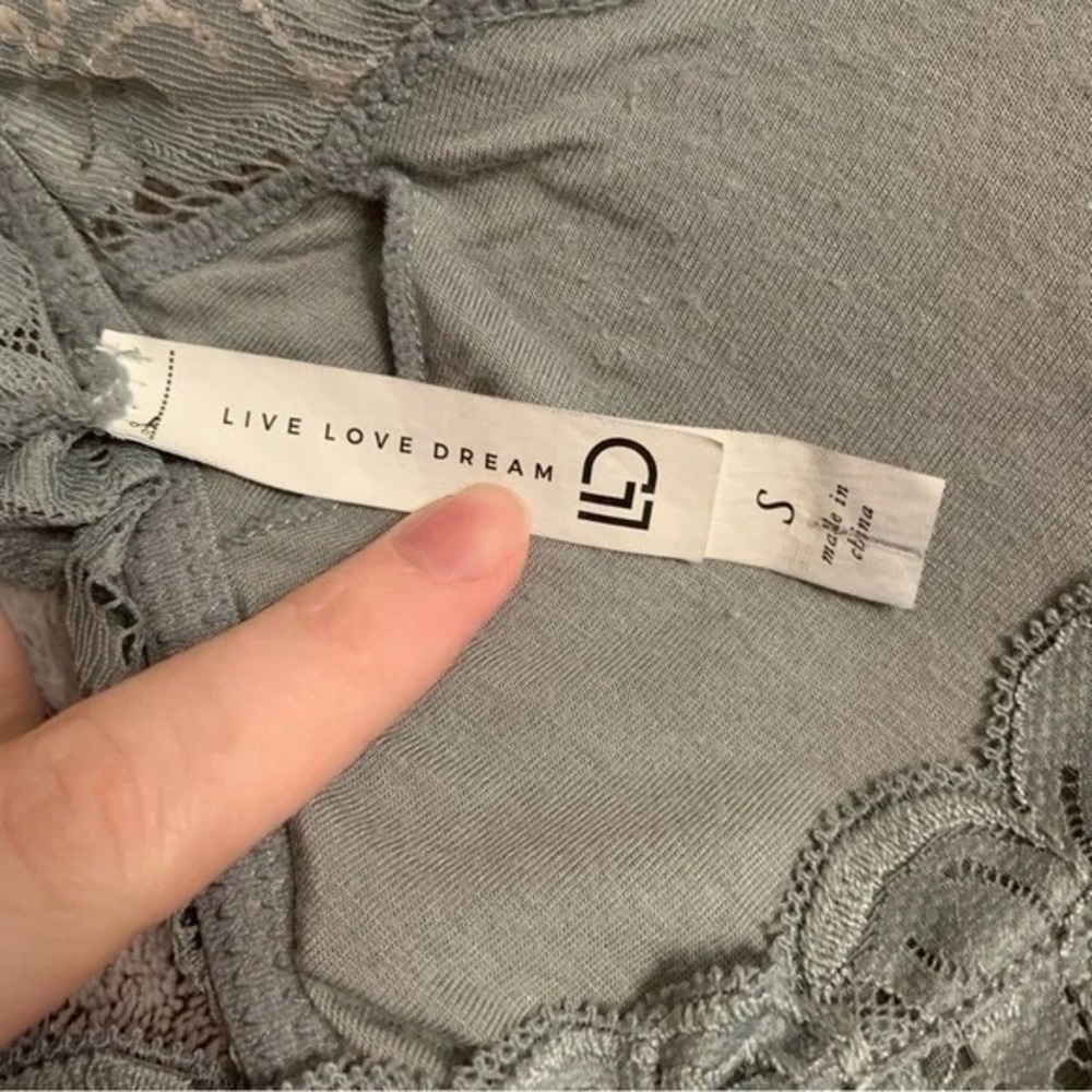 Live Love Dream Lace Bralette Womens Small gray Racerback Lined Soft Bra‎ Floral - Picture 3 of 3